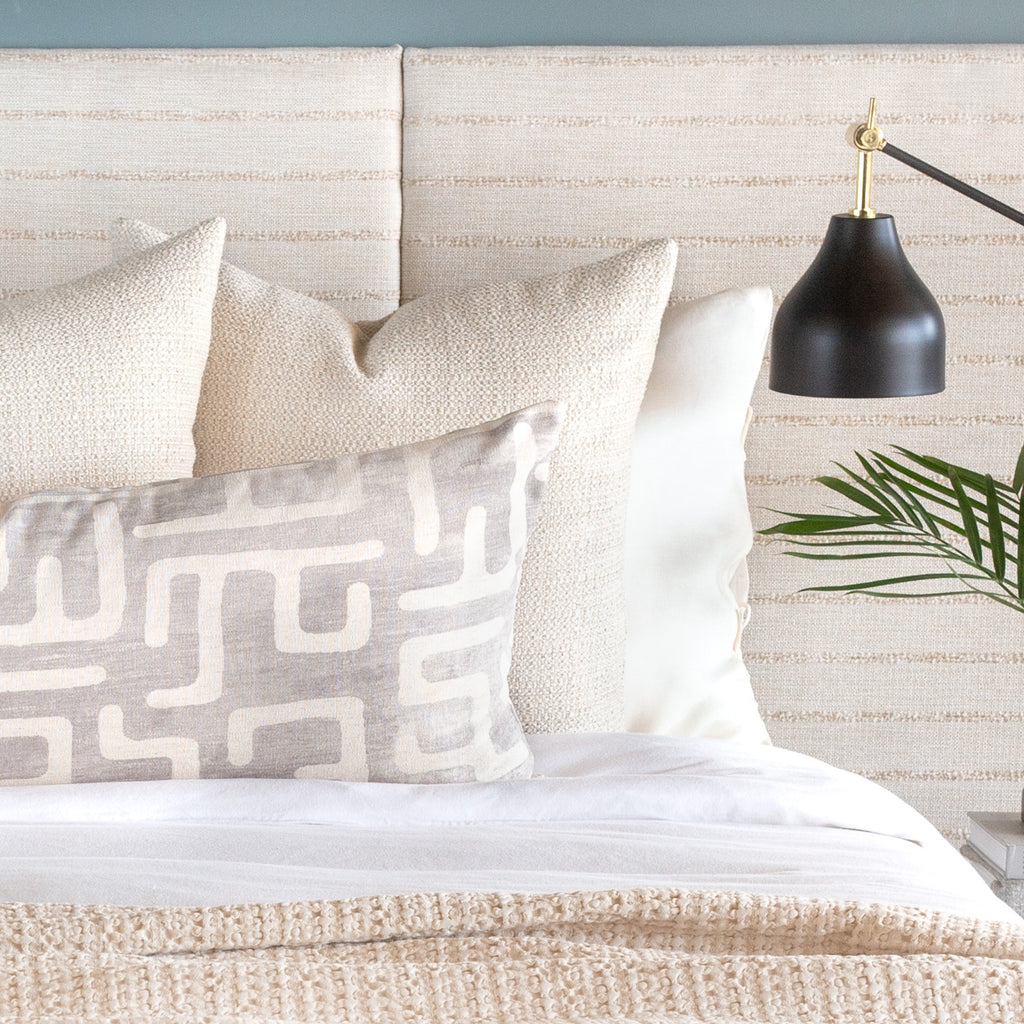 Make Your Morning: Easy Ways to Style Your Bed with Pillows
