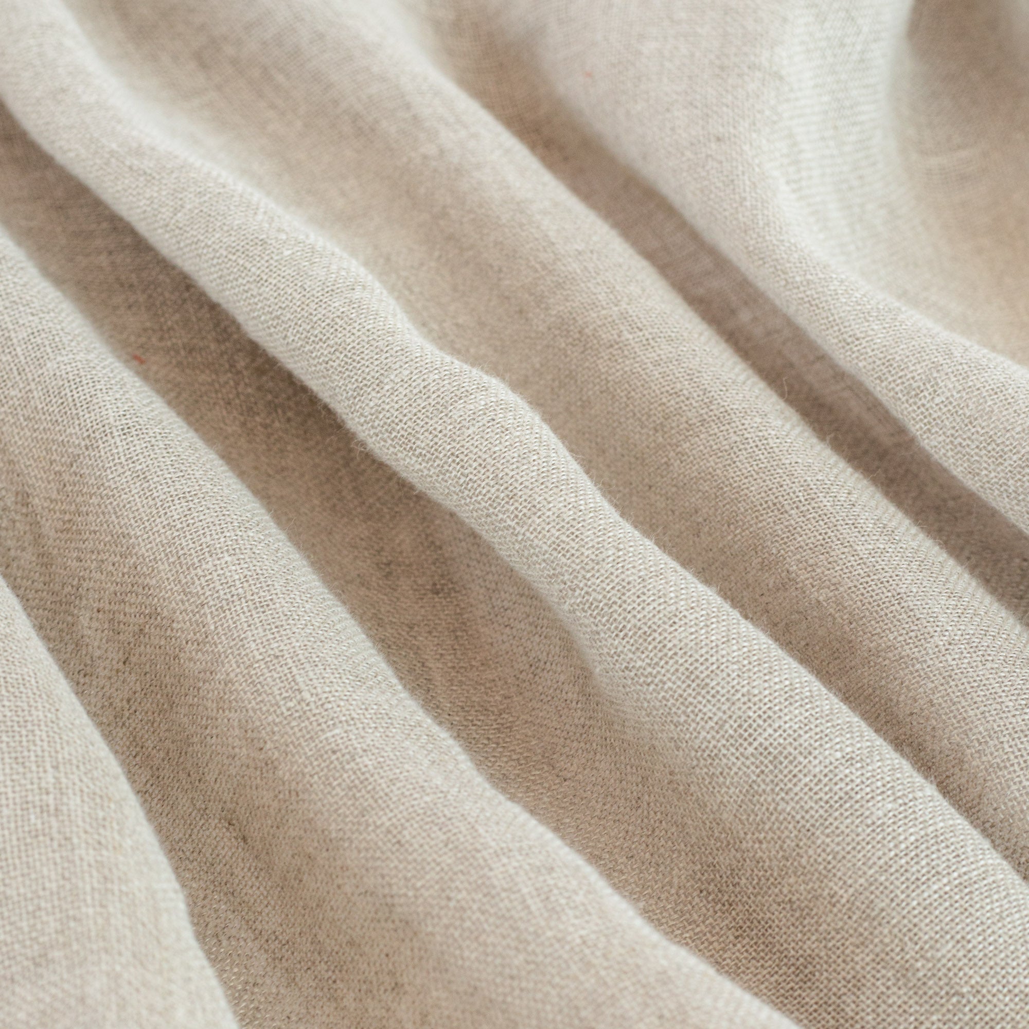 Andre Sheer Linen Natural Yard