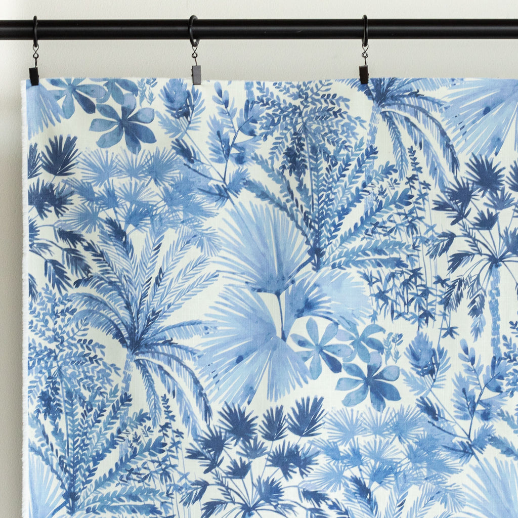 Daintree Azure Blue painterly palm leaf print cotton fabric : view 8