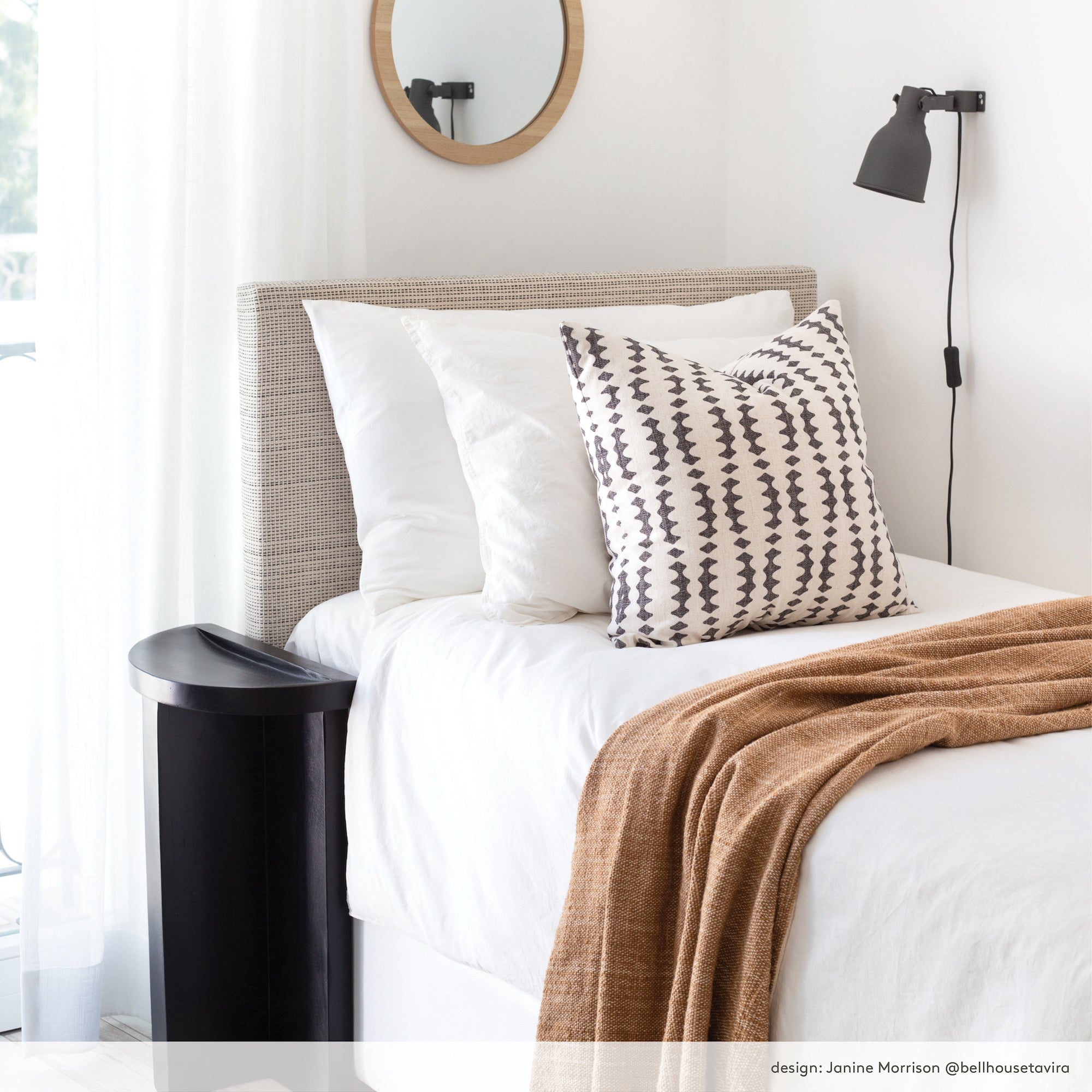 How big is outlet a 20x20 pillow