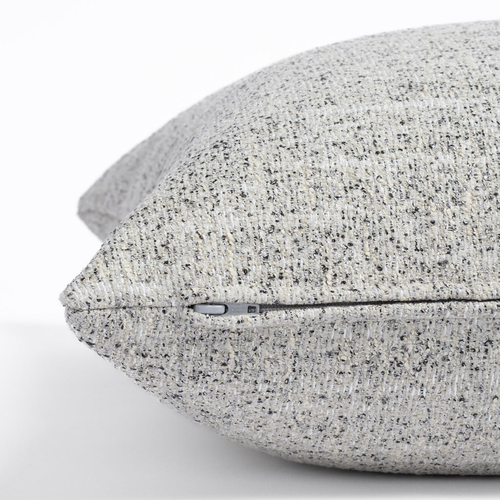Heywood 20x20 Pillow Pepper, a cream, beige and charcoal grey speckled patterned pillow : close up zipper detail
