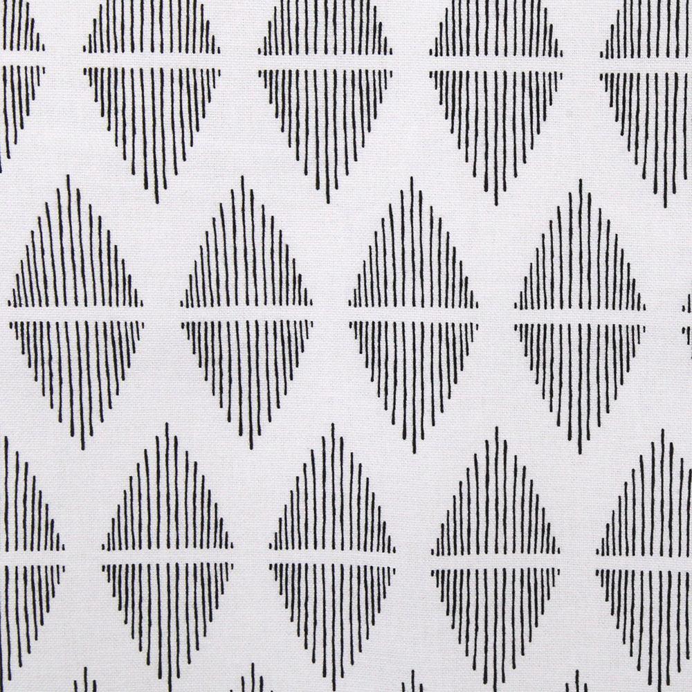 Reflect, Black - A clean, line drawn pattern in black and white.